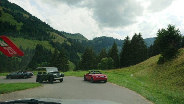 b460510149a54838b95f9675b7cfef24.jpg